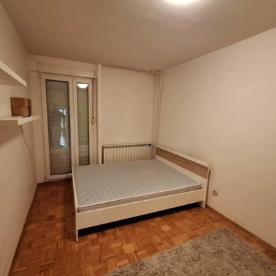 Rent of a spacious 3-room apartment, 94 m², New Belgrade, Serbia